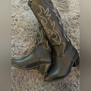 Black Embroidered Women's Boots - Size 8
